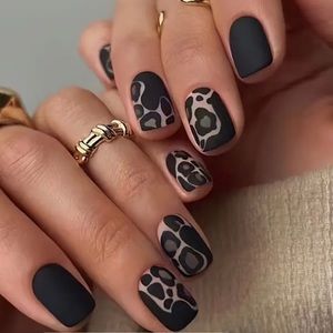 Faux Press On Short Square Shape Easy Application Animal Print Black Matte Nails